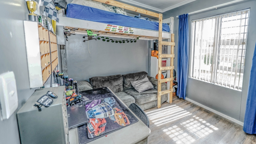 3 Bedroom Property for Sale in Zonnendal Western Cape